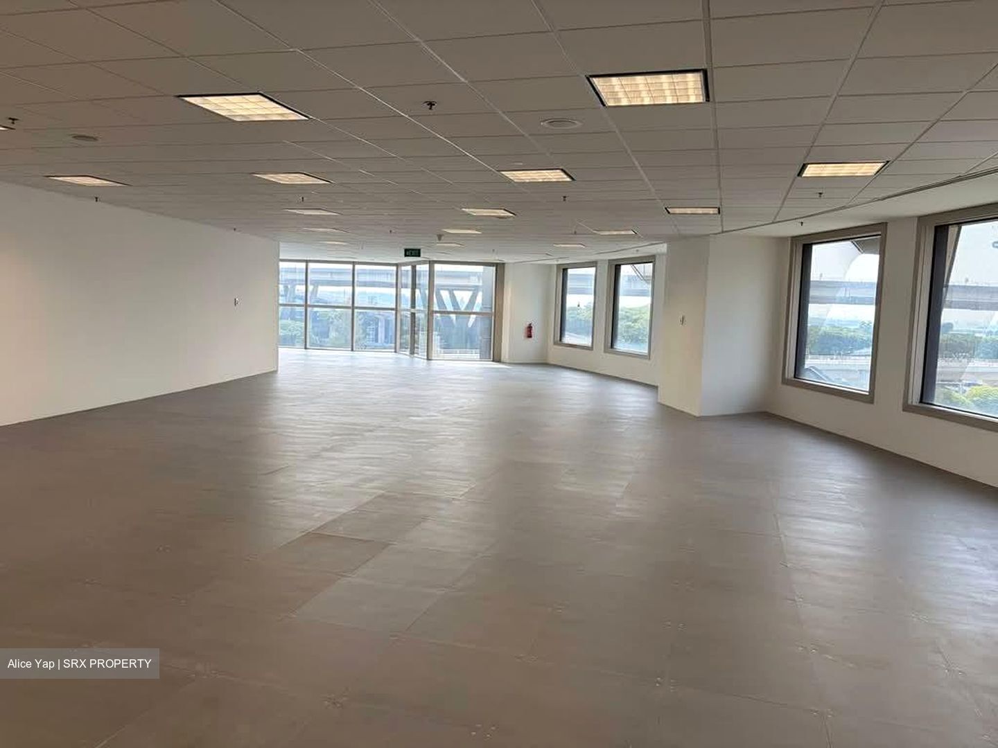 Centennial Tower (D1), Office #554730141